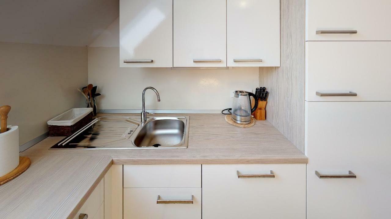 Apartmaji Pri Marodnu ボーヒニ エクステリア 写真