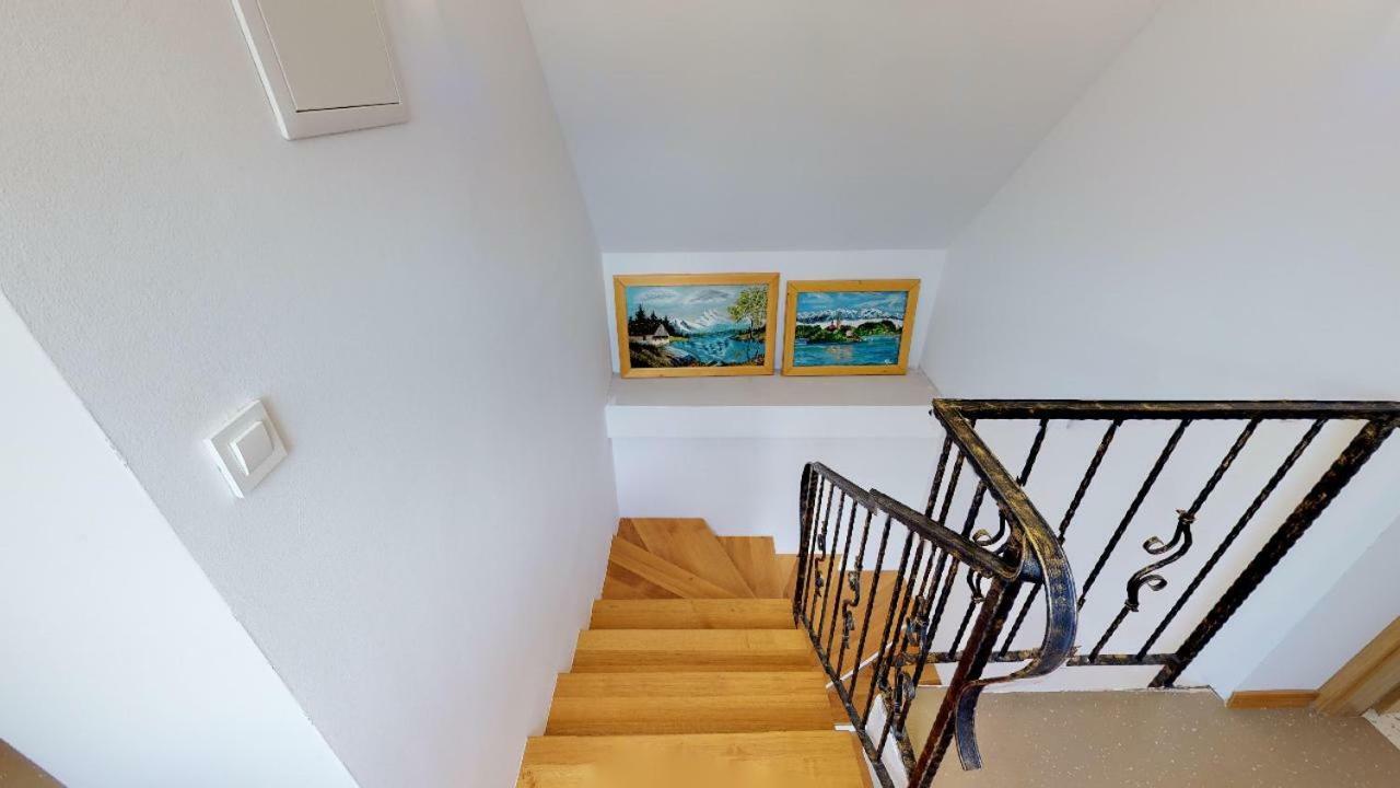 Apartmaji Pri Marodnu ボーヒニ エクステリア 写真
