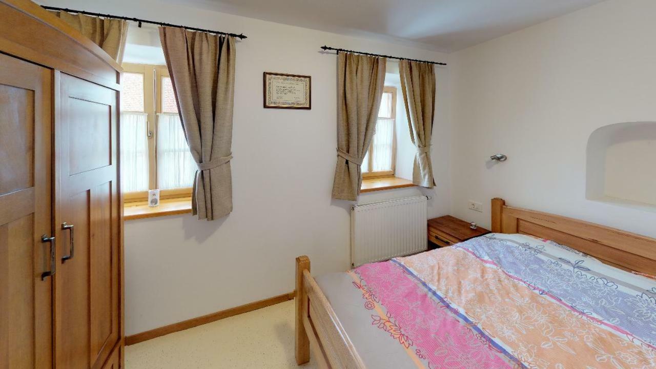 Apartmaji Pri Marodnu ボーヒニ エクステリア 写真